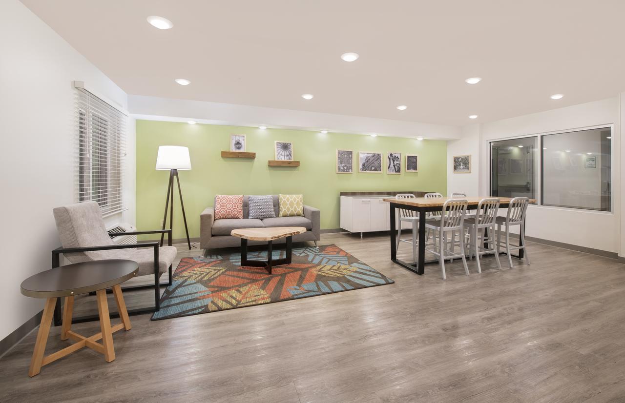 Woodspring Suites Savannah Пулер Екстер'єр фото